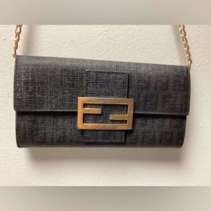 Vintage Fendi Wallet bag with chain